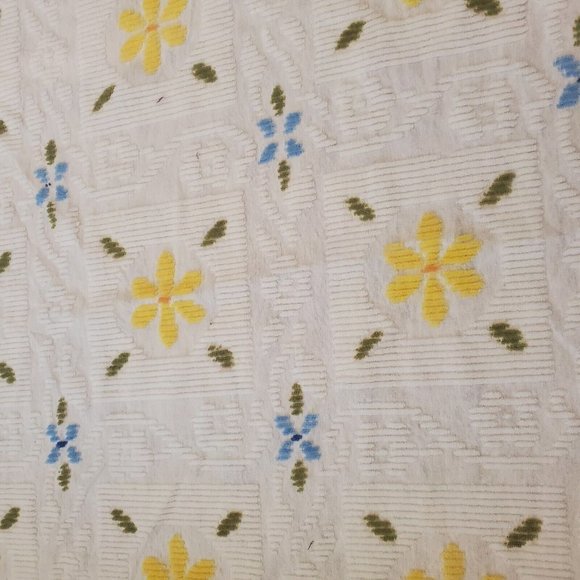 VTG 60s 70s Retro White Chenille Floral‎ Coverlet Comforter Queen Fringe 73X99 - Picture 6 of 8